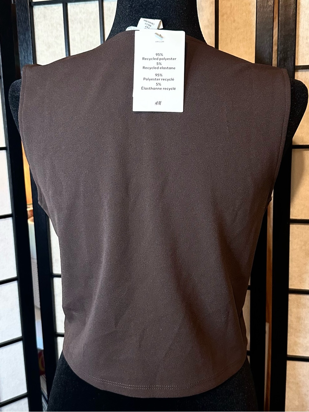 H&M Shell-Button Sleeveless Top - Picture 4 of 7